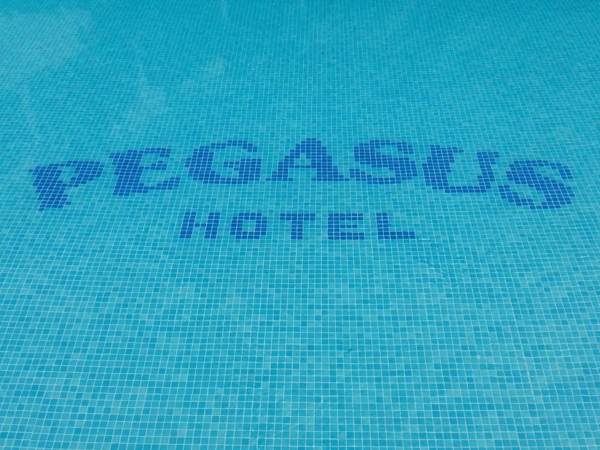 Pegasus Hotel Hanioti Eksteriør billede